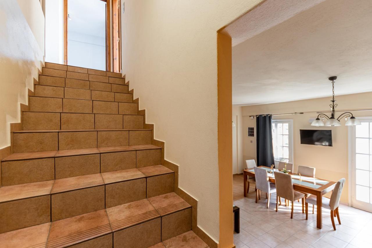 Mélanes Nick & Debbie'S Two-Storey Apartment מראה חיצוני תמונה